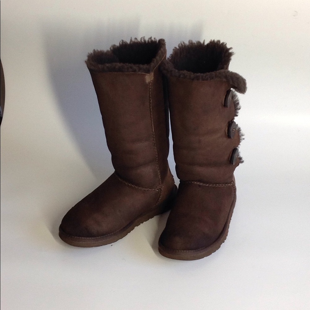UGG Chocolate Bailey Button Triplet II Boo… - Picture 2 of 14